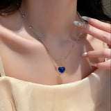 "El Collar que Refleja tus Emociones con Elegancia"